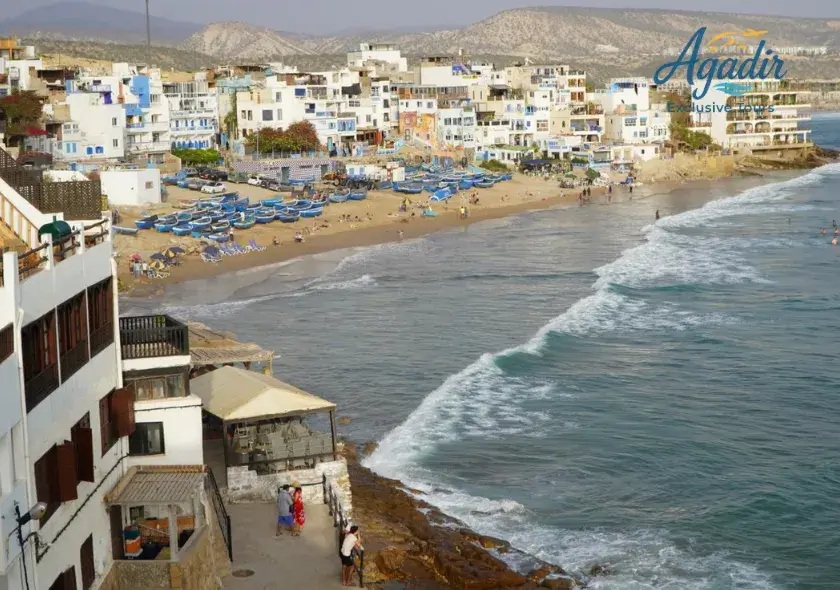 Excursion privée à Taghazout et à la Maison colorée d’Aghroud (½j)
